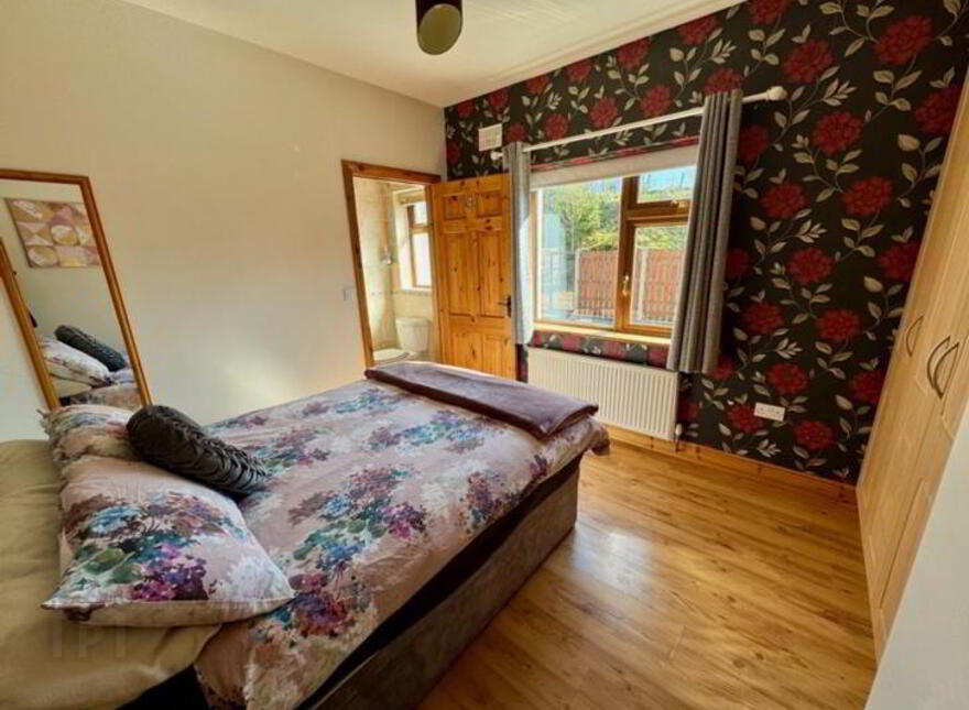 Keadue, West, Boyle, F52W677