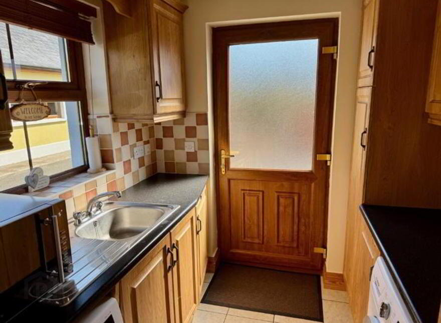 Keadue, West, Boyle, F52W677