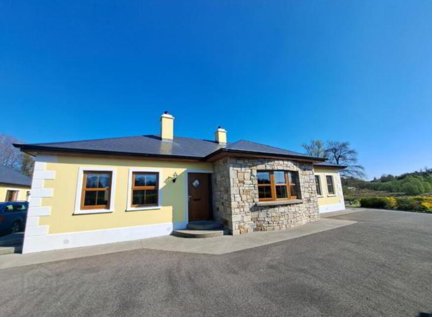 Keadue, West, Boyle, F52W677