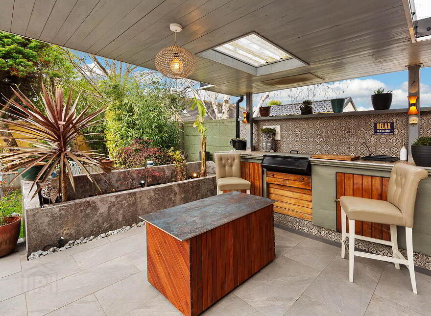 38 Mornington Towers Mornington