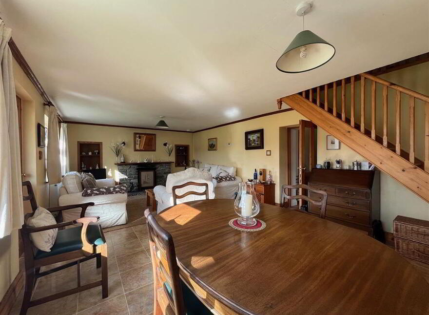 Cooradarrigan, Schull, West, P81WV44