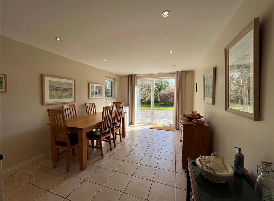 Cooradarrigan, Schull, West, P81WV44