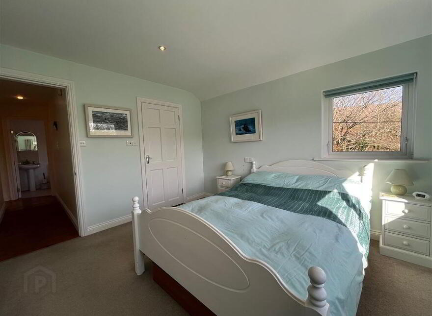 Cooradarrigan, Schull, West, P81WV44