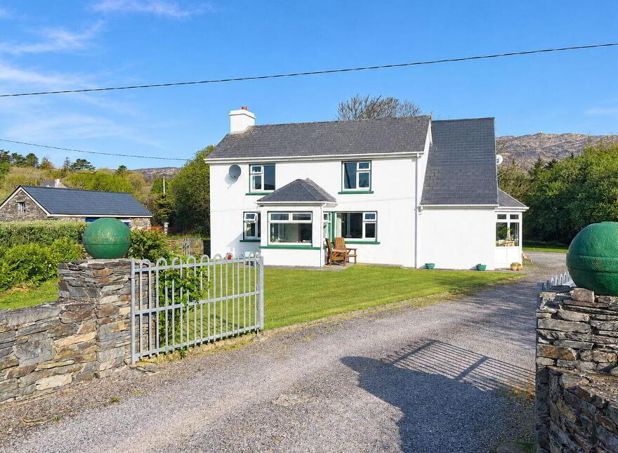 Cooradarrigan, Schull, P81WV44