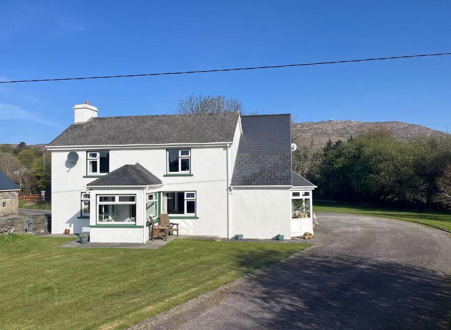 Cooradarrigan, Schull, P81WV44
