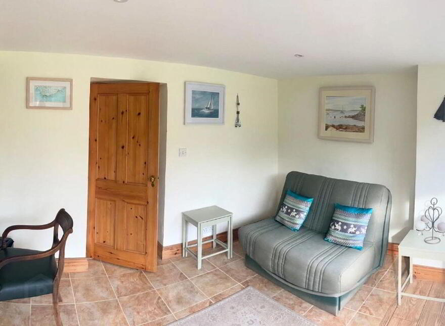 Cooradarrigan, Schull, P81WV44