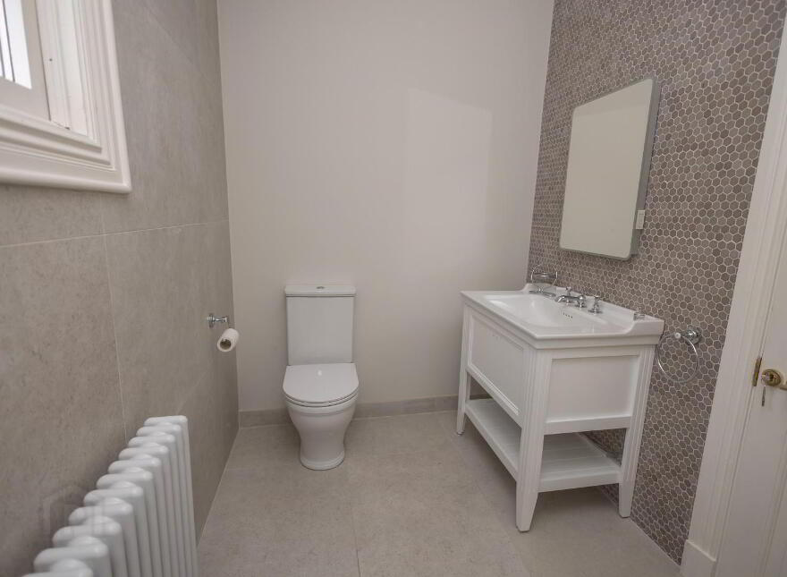 Clocgarran Hall, 43 Killowen Old Road, Rostrevor, Newry, BT34 3AD