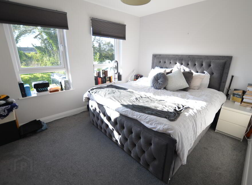 6 Postmasters Walk, Ravarnet, Lisburn, BT27 5WS