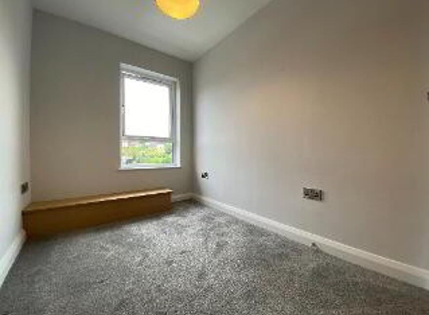 6 Postmasters Walk, Ravarnet, Lisburn, BT27 5WS