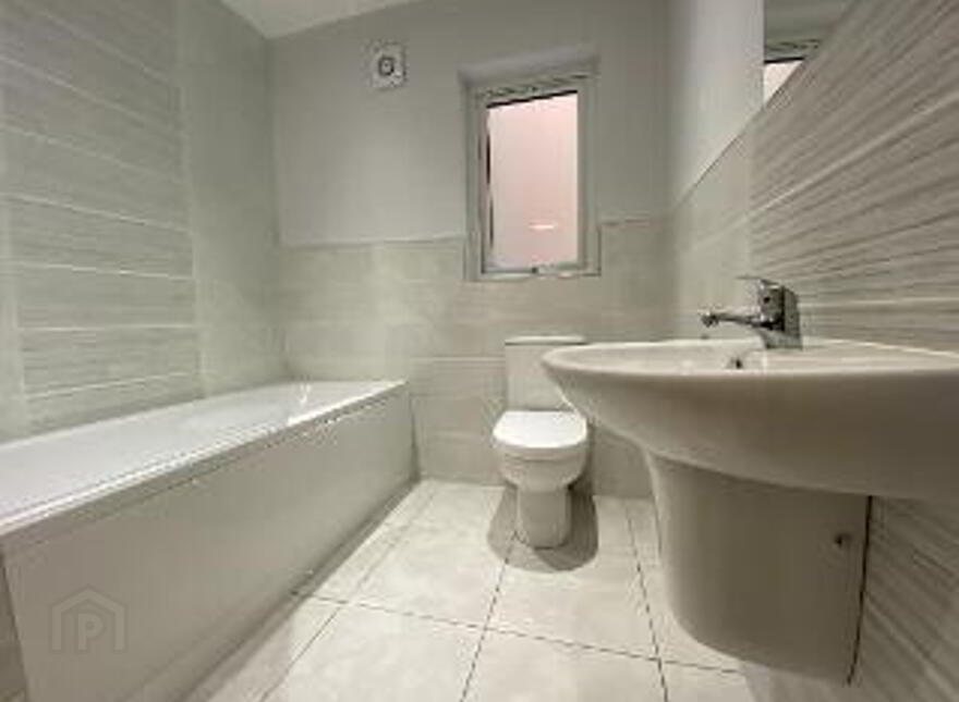 6 Postmasters Walk, Ravarnet, Lisburn, BT27 5WS