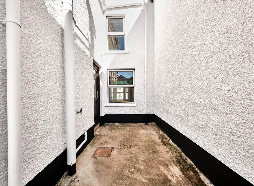 70 Causeway Street, Portrush, BT56 8AD