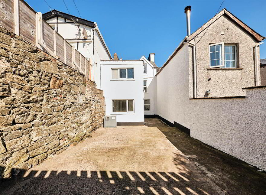 70 Causeway Street, Portrush, BT56 8AD