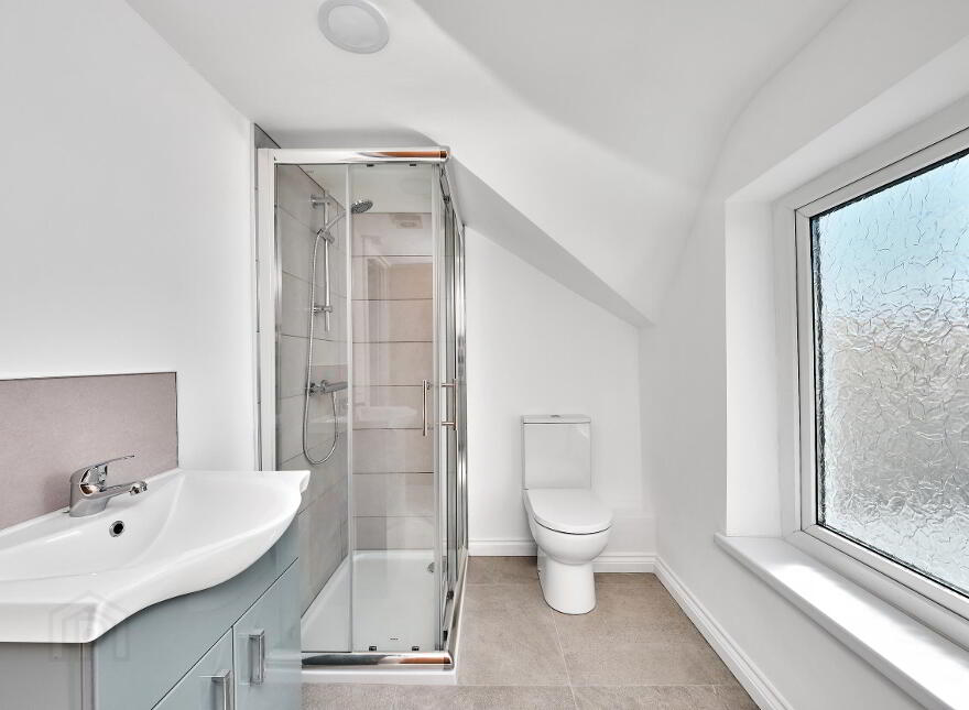70 Causeway Street, Portrush, BT56 8AD