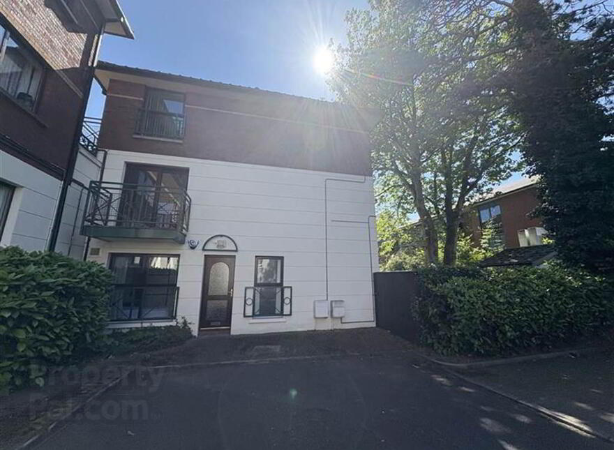 33 Ashleigh Manor, Belfast, BT9 6JY photo