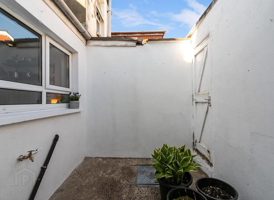 44 Ogilvie Street, Belfast, BT6 8NH