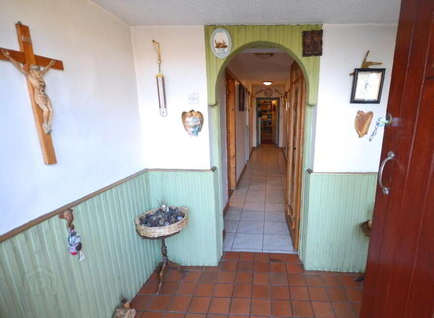 San Raphael, The Hill, Killybegs, F94HR70
