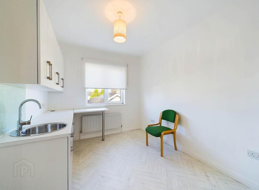 Kickham Street, Carrick-On-Suir, A00B000