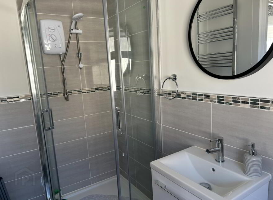 10 Windsor Place (holiday Let), Portrush, BT56 8JU