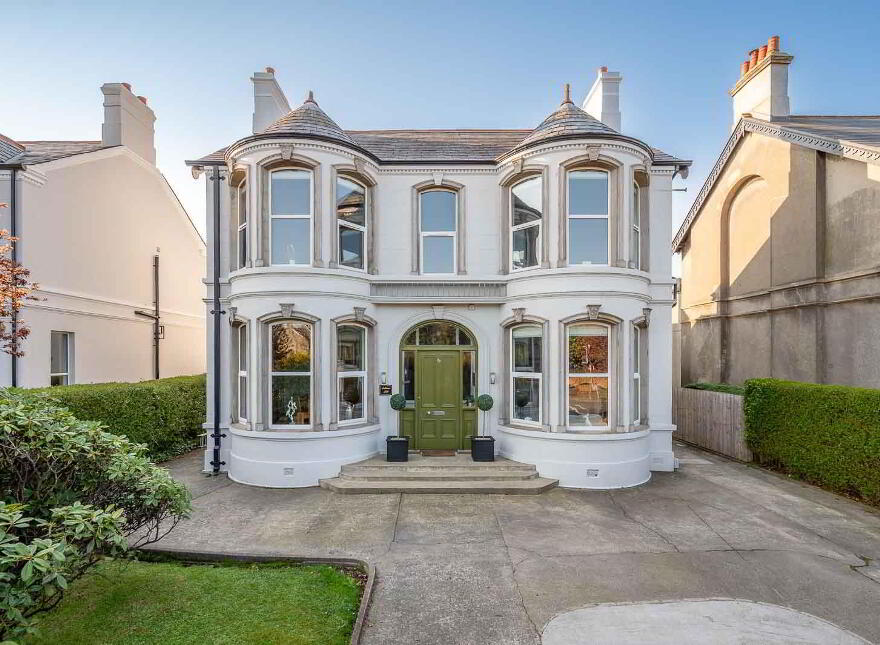 Artona, 29 Bryansburn Road, Bangor, BT20 3RZ photo