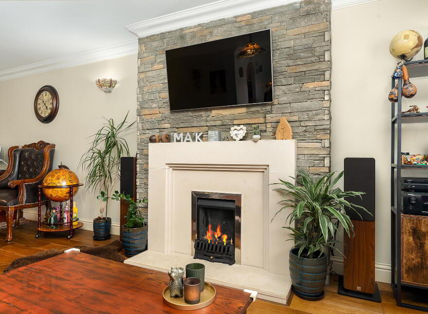 33 Saggart Lodge Court, Saggart, Dublin, D24YKT0