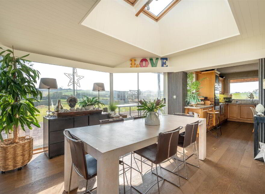 Simmy Bay, 21 Ringdufferin Road, Toye, Killyleagh, BT30 9PH