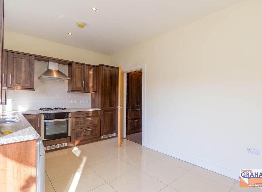 1 Ayrshire Square, Lisburn, BT28 2PN