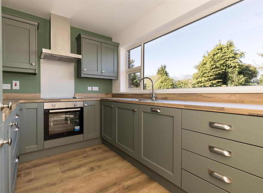 11 Moyra Crescent, Saintfield, BT24 7AG