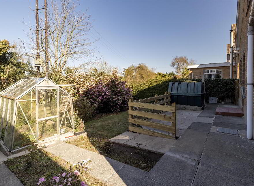 11 Moyra Crescent, Saintfield, BT24 7AG