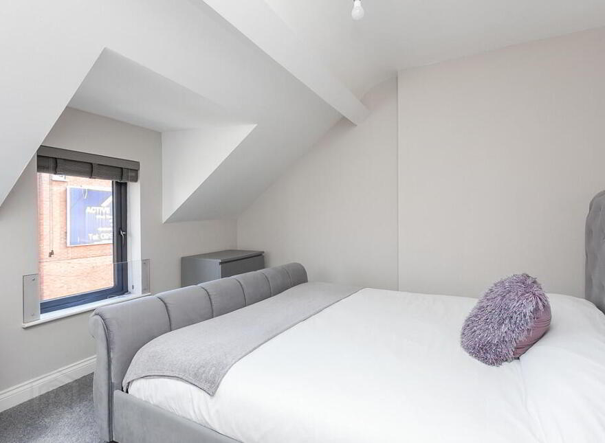Flat C, 2 Surrey Street, Belfast, BT9 7FS
