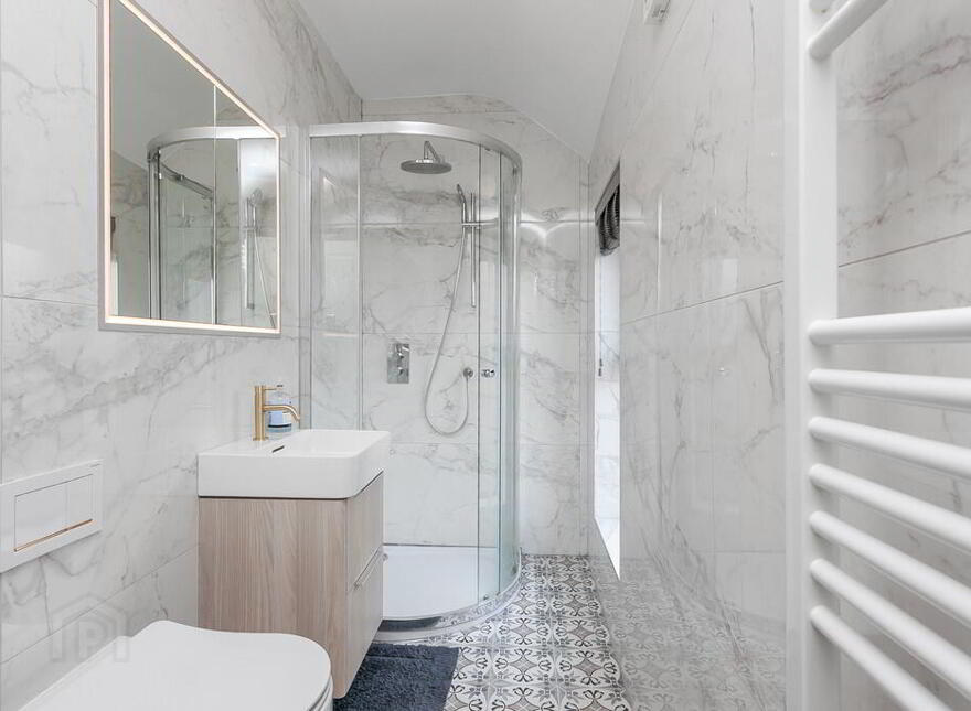 Flat C, 2 Surrey Street, Belfast, BT9 7FS