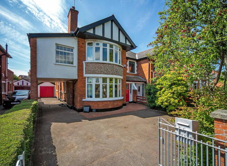 124 Finaghy Road North, Belfast, BT10 0JD photo