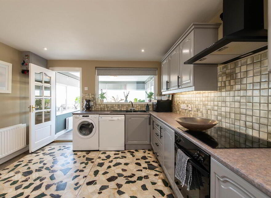26 Clanmaghery Road, Tyrella, Downpatrick, BT30 8SU