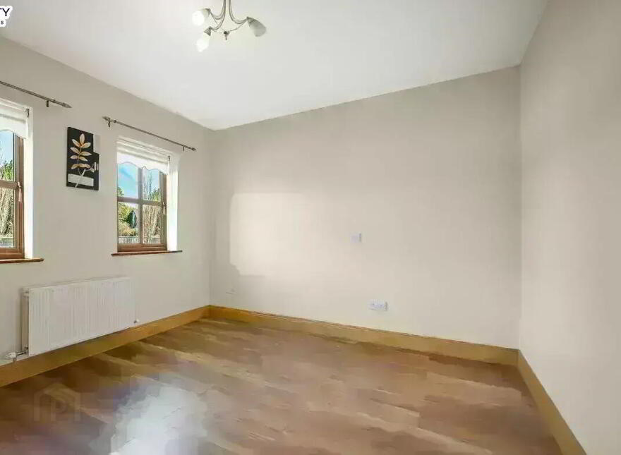 Loughaderra, Midleton