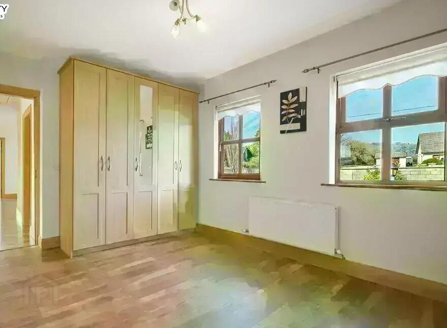 Loughaderra, Midleton