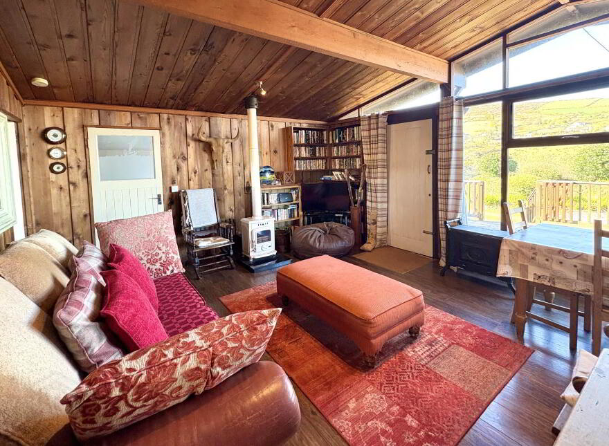 Cedar Chalets, Camp