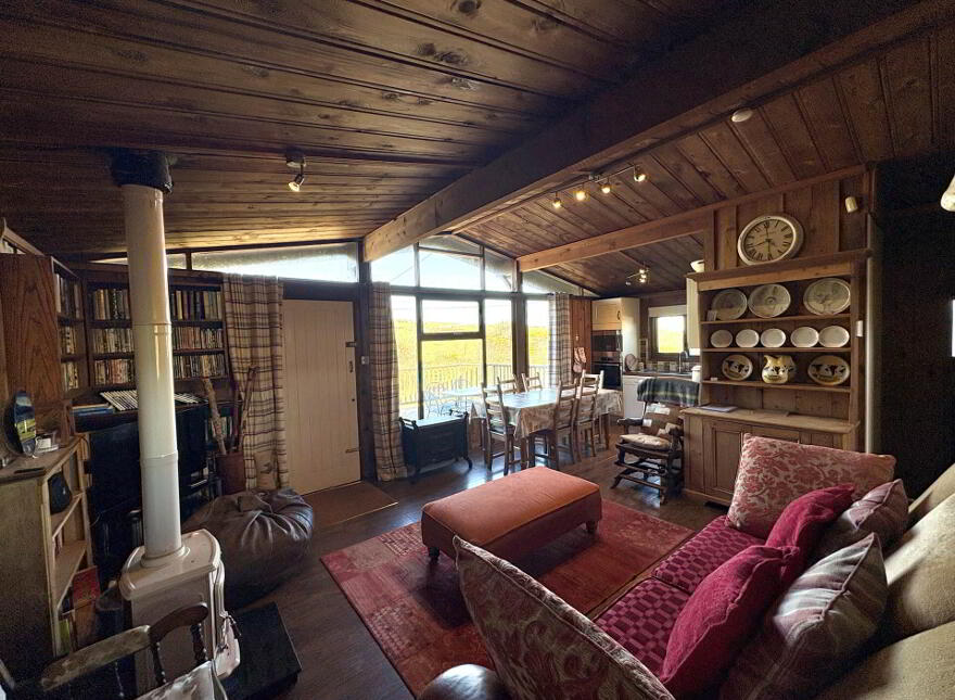 Cedar Chalets, Camp