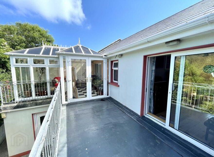 College Street, Castlegregory