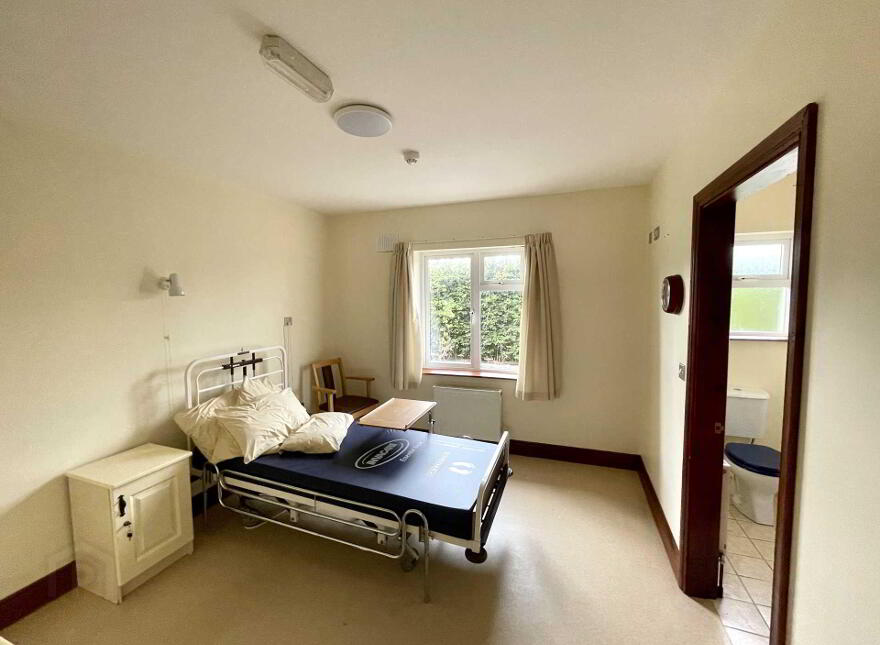 Oaklands Nursing Home, Listowel