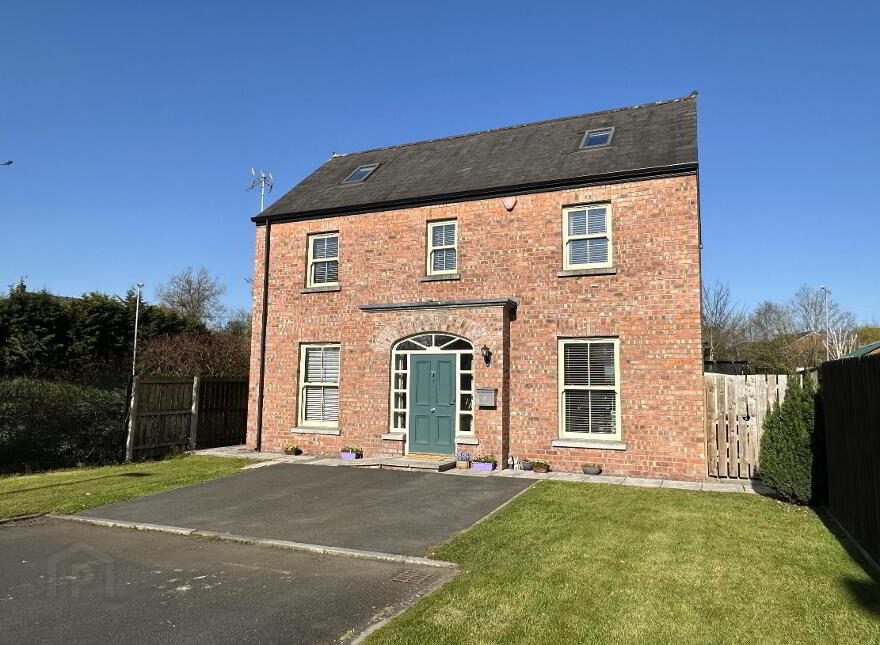 5 Moorlands Court, Banbridge, BT32 4QN photo