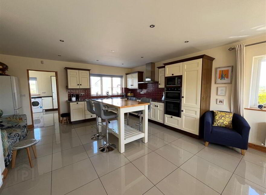Knock, Lowertown, Schull, West, P81HY26