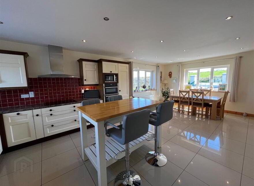 Knock, Lowertown, Schull, West, P81HY26