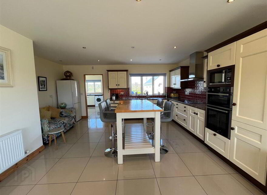 Knock, Lowertown, Schull, West, P81HY26