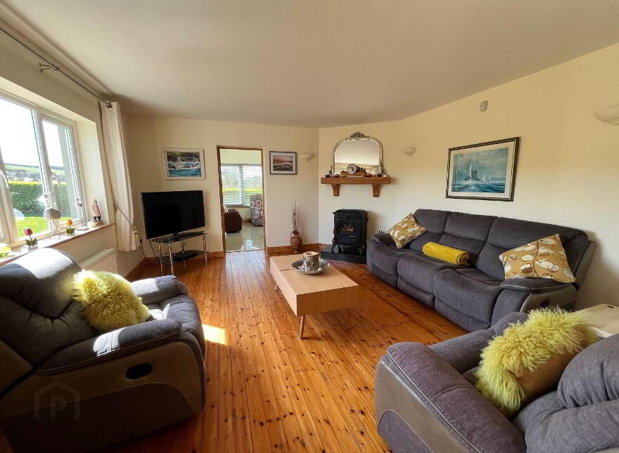 Knock, Lowertown, Schull, P81HY26