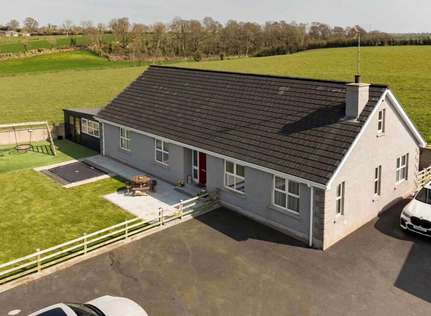 37 Moyrourkan Road, Markethill, BT60 1TU