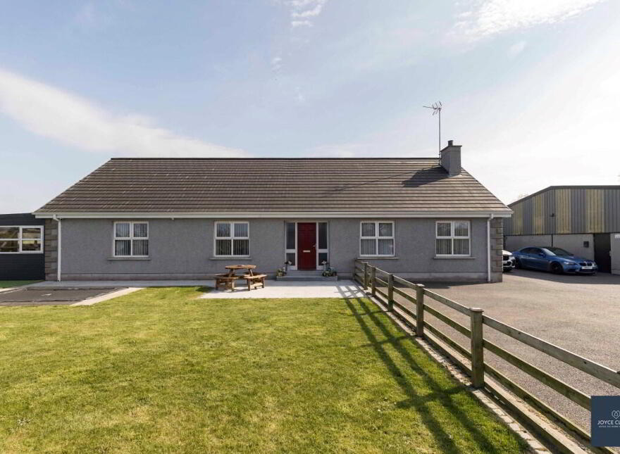 37 Moyrourkan Road, Markethill, BT60 1TU