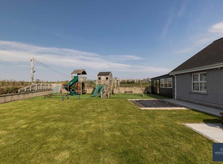 37 Moyrourkan Road, Markethill, BT60 1TU
