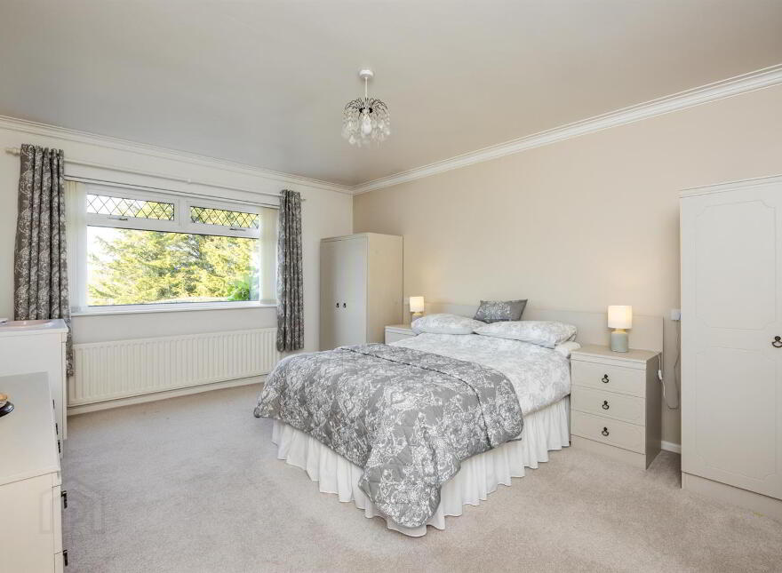 63 Lisburn Road, Ballynahinch, BT24 8TT