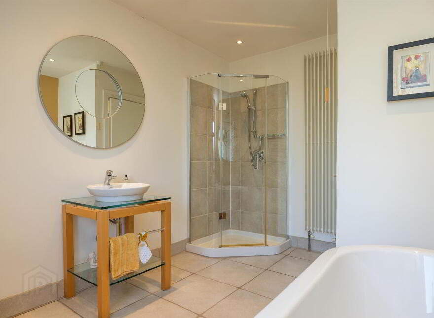 63 Lisburn Road, Ballynahinch, BT24 8TT