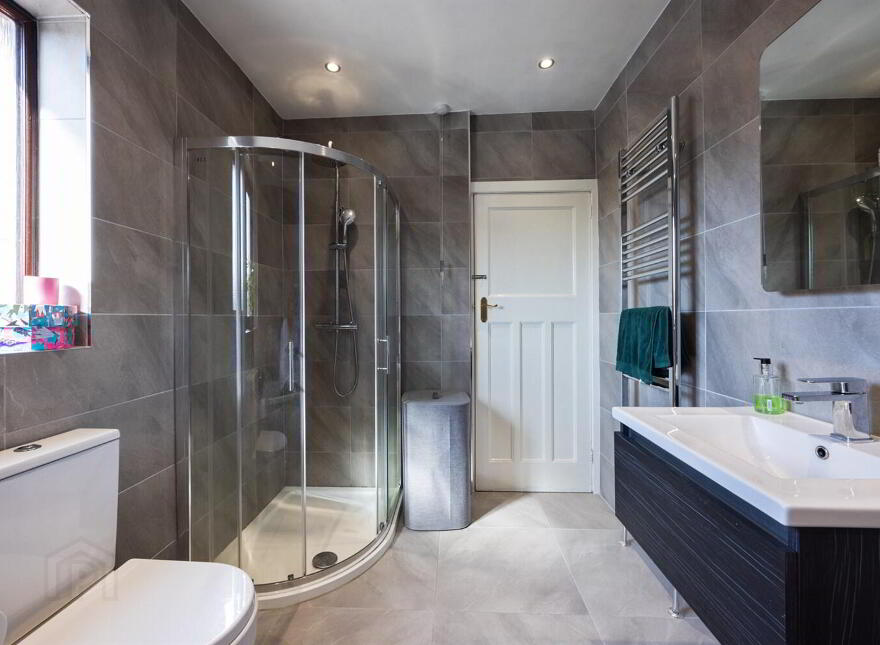 44 Ardmore Park, Finaghy, Belfast, BT10 0JL