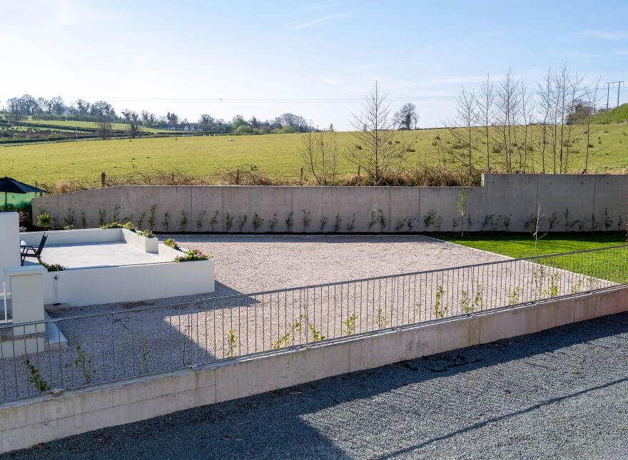 Monclink, Manorcunningham, Letterkenny, F92FR9P